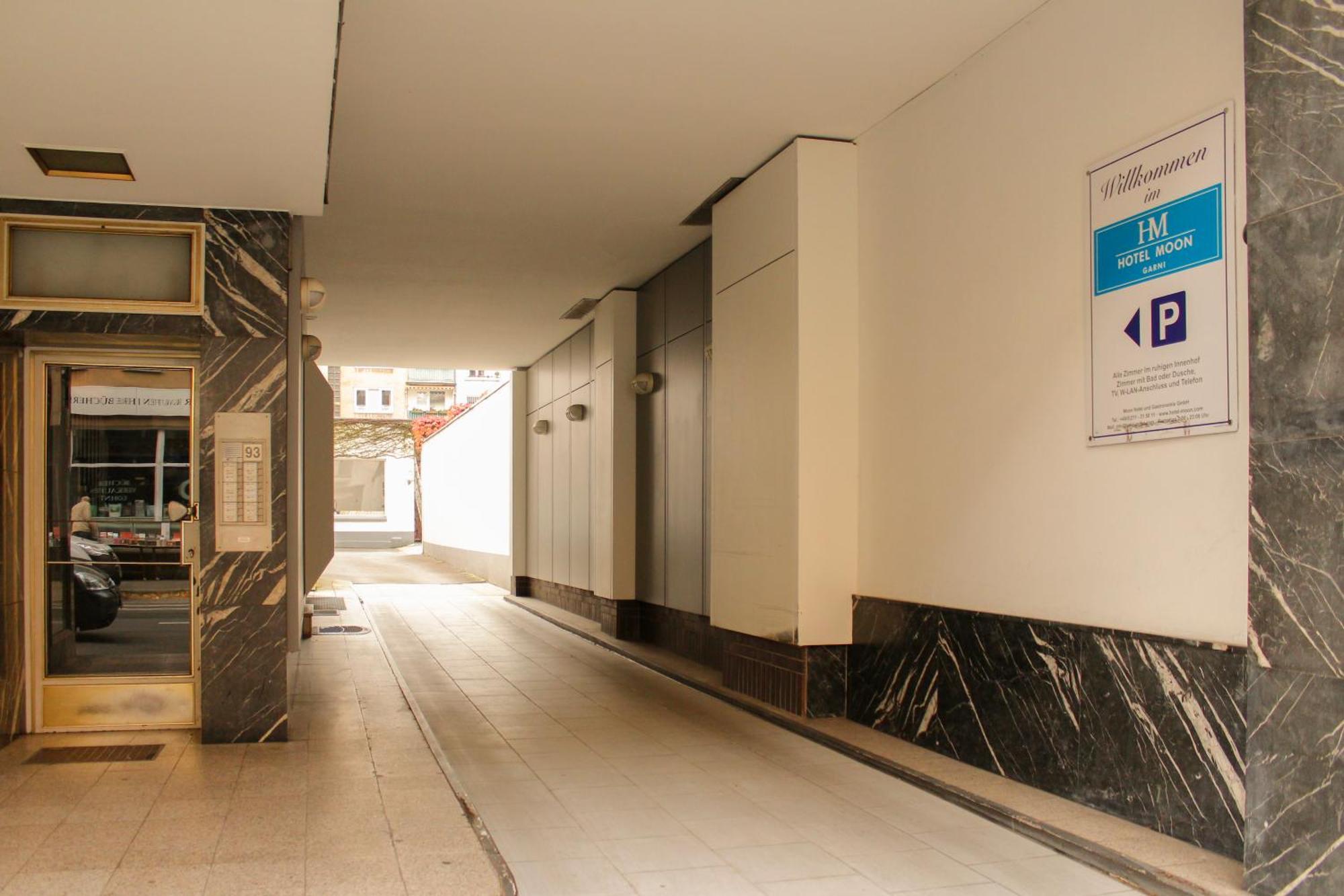 Hotel Moon Düsseldorf Exterior foto